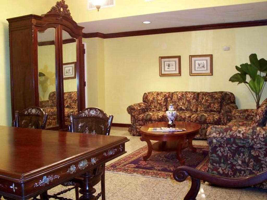 Deville Hotel Panamá Pokoj fotografie